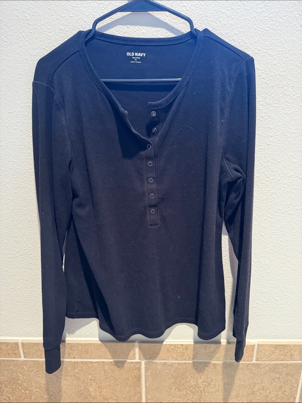 Old Navy Black Long-Sleeve Henley Shirt